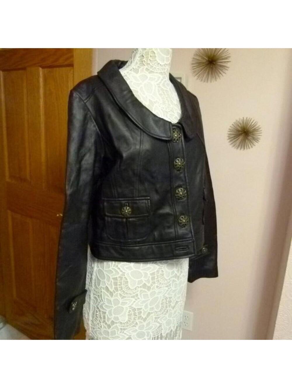 Wilsons Leather coat jacket unique black New big buttons L